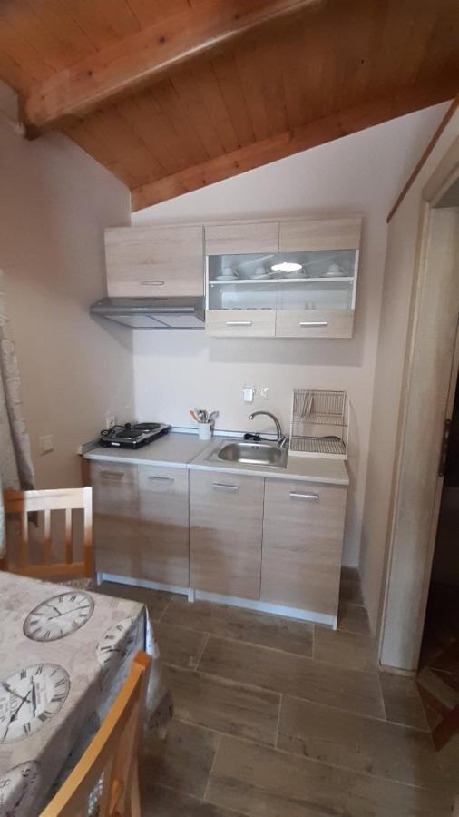 Room Near The Airport Pikérmion Εξωτερικό φωτογραφία