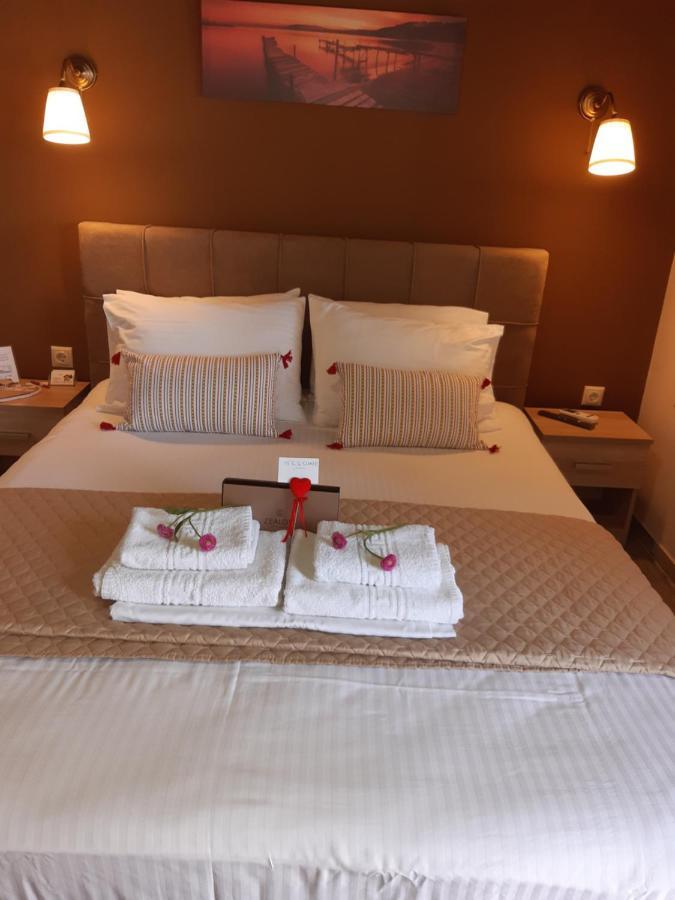 Room Near The Airport Pikérmion Εξωτερικό φωτογραφία
