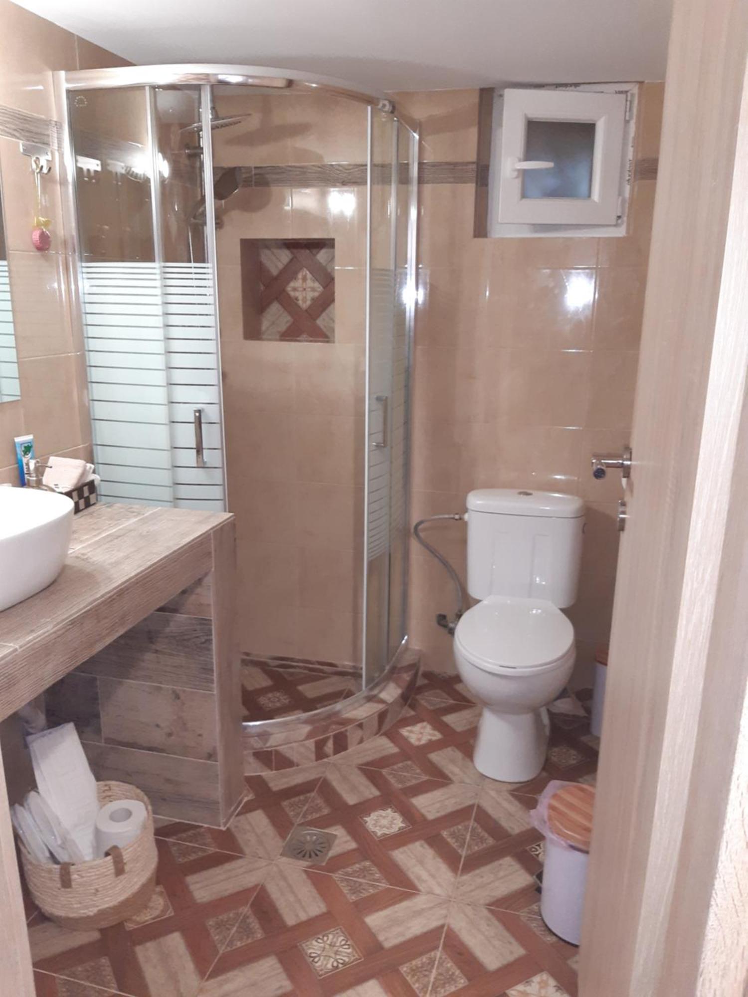 Room Near The Airport Pikérmion Δωμάτιο φωτογραφία